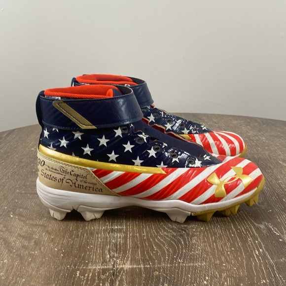 Under Armour Other - Under Armour American Flag US Constitution Football Cleats Size 5 Youth